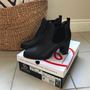 HP⭐️NWOT (8.5) leather boots
